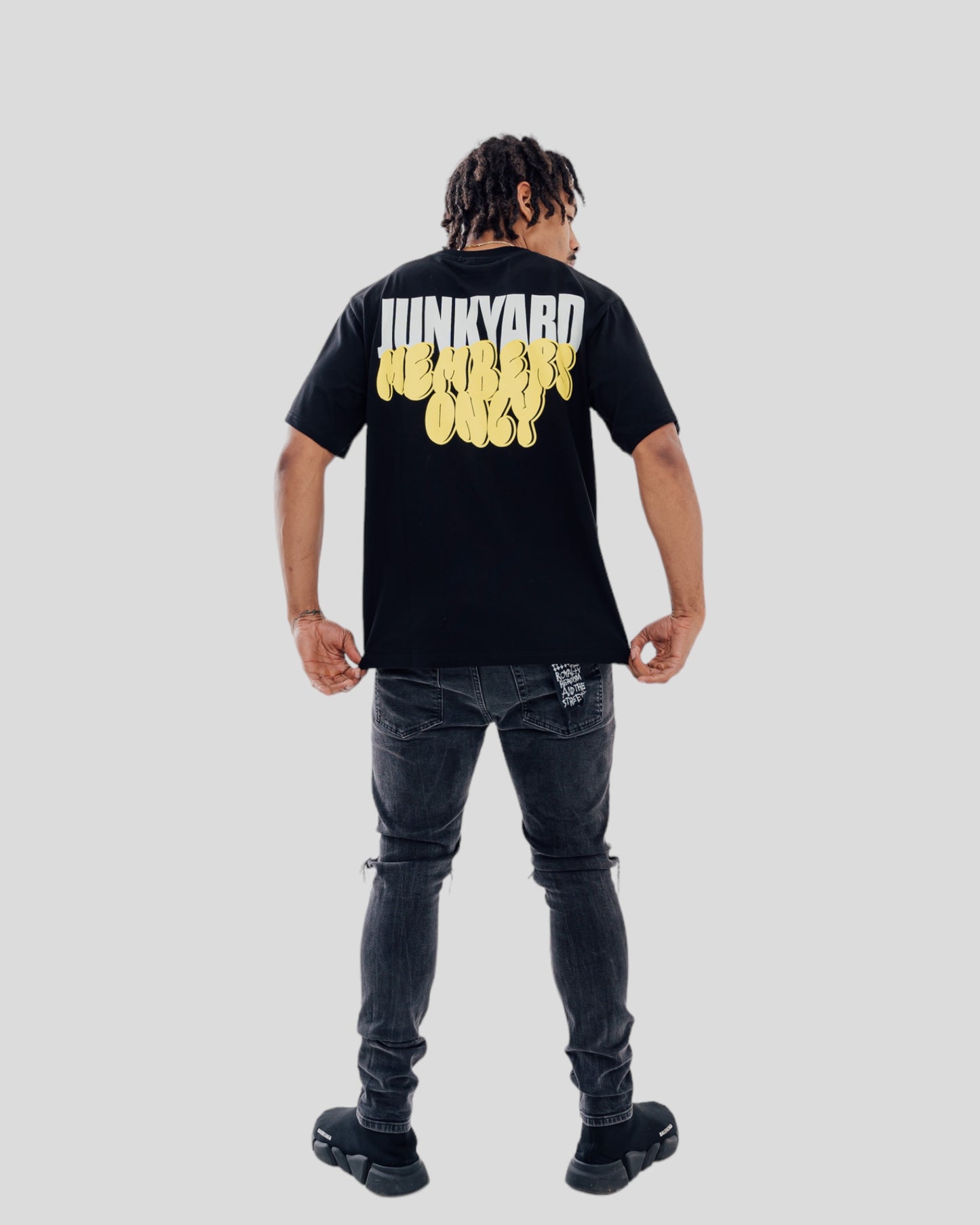 MEMBERS ONLY TEE YELLOW